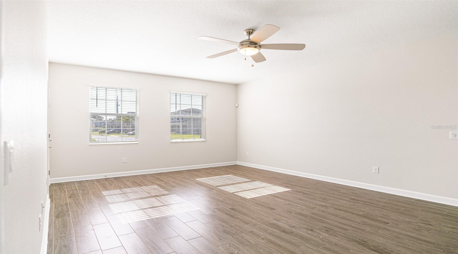 DAVENPORT, Florida 33837, 6 Bedrooms Bedrooms, ,4 BathroomsBathrooms,Residential,For Sale,BRUNSWICK,0,MFRS5153137