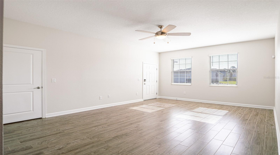 DAVENPORT, Florida 33837, 6 Bedrooms Bedrooms, ,4 BathroomsBathrooms,Residential,For Sale,BRUNSWICK,0,MFRS5153137