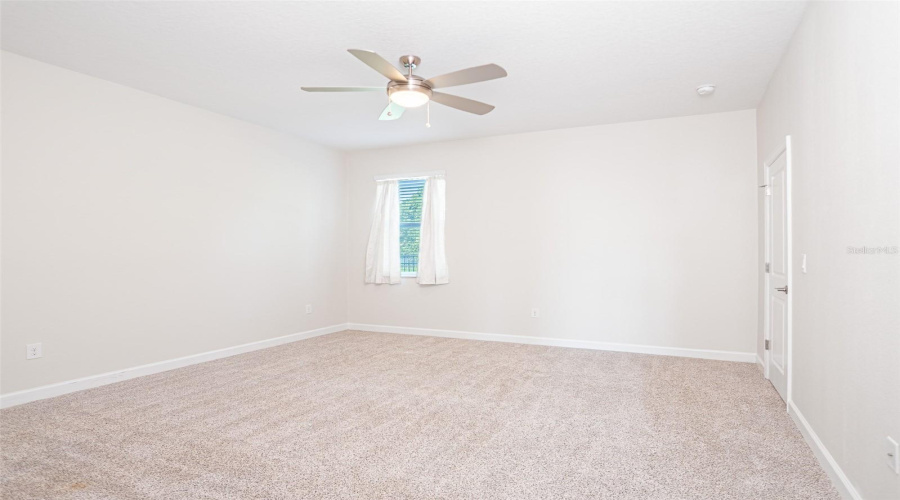 DAVENPORT, Florida 33837, 6 Bedrooms Bedrooms, ,4 BathroomsBathrooms,Residential,For Sale,BRUNSWICK,0,MFRS5153137