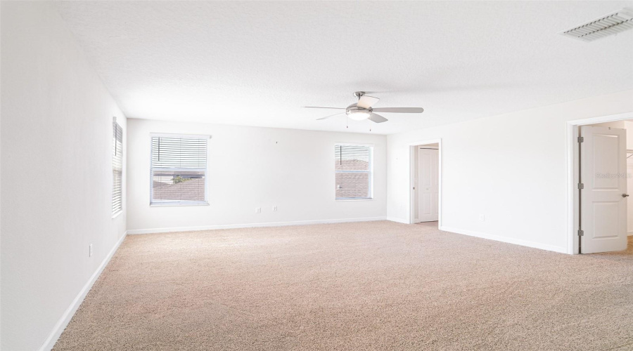 DAVENPORT, Florida 33837, 6 Bedrooms Bedrooms, ,4 BathroomsBathrooms,Residential,For Sale,BRUNSWICK,0,MFRS5153137