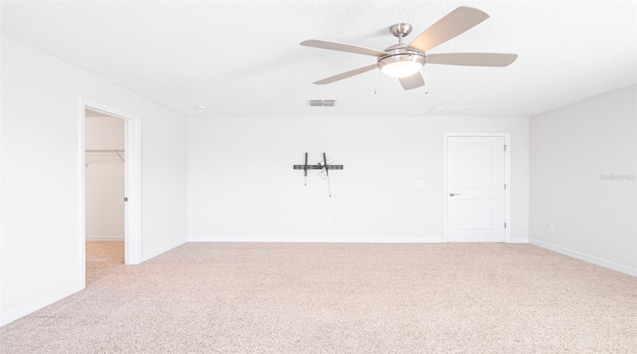 DAVENPORT, Florida 33837, 6 Bedrooms Bedrooms, ,4 BathroomsBathrooms,Residential,For Sale,BRUNSWICK,0,MFRS5153137