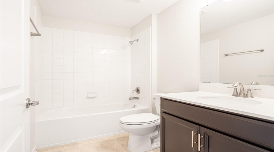 DAVENPORT, Florida 33837, 6 Bedrooms Bedrooms, ,4 BathroomsBathrooms,Residential,For Sale,BRUNSWICK,0,MFRS5153137