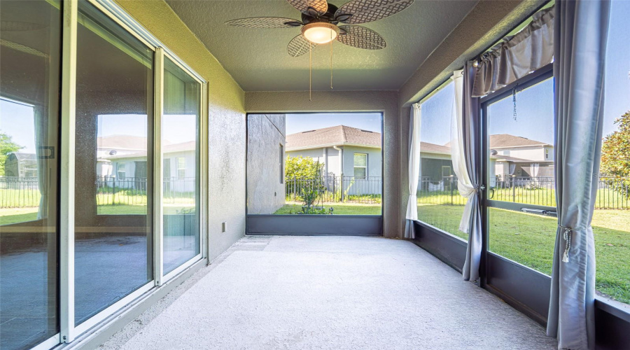 DAVENPORT, Florida 33837, 6 Bedrooms Bedrooms, ,4 BathroomsBathrooms,Residential,For Sale,BRUNSWICK,0,MFRS5153137