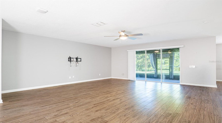 DAVENPORT, Florida 33837, 6 Bedrooms Bedrooms, ,4 BathroomsBathrooms,Residential,For Sale,BRUNSWICK,0,MFRS5153137