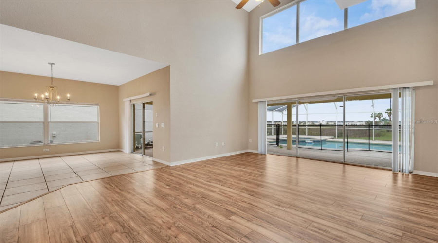 DAVENPORT, Florida 33896, 5 Bedrooms Bedrooms, ,4 BathroomsBathrooms,Residential,For Sale,WINDSOR,0,MFRO6424888