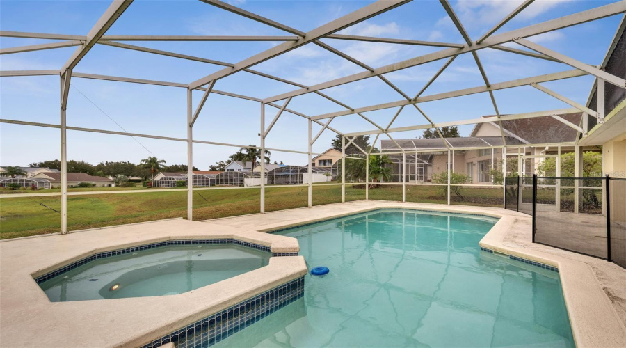 DAVENPORT, Florida 33896, 5 Bedrooms Bedrooms, ,4 BathroomsBathrooms,Residential,For Sale,WINDSOR,0,MFRO6424888