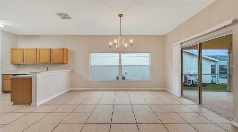 DAVENPORT, Florida 33896, 5 Bedrooms Bedrooms, ,4 BathroomsBathrooms,Residential,For Sale,WINDSOR,0,MFRO6424888