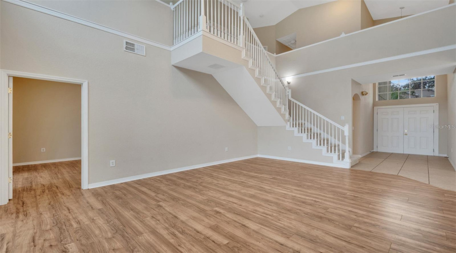 DAVENPORT, Florida 33896, 5 Bedrooms Bedrooms, ,4 BathroomsBathrooms,Residential,For Sale,WINDSOR,0,MFRO6424888