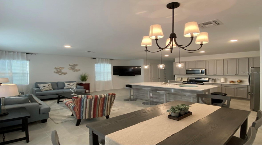 DAVENPORT, Florida 33896, 3 Bedrooms Bedrooms, ,2 BathroomsBathrooms,Residential,For Sale,DISCOVERY,0,MFRS5153869