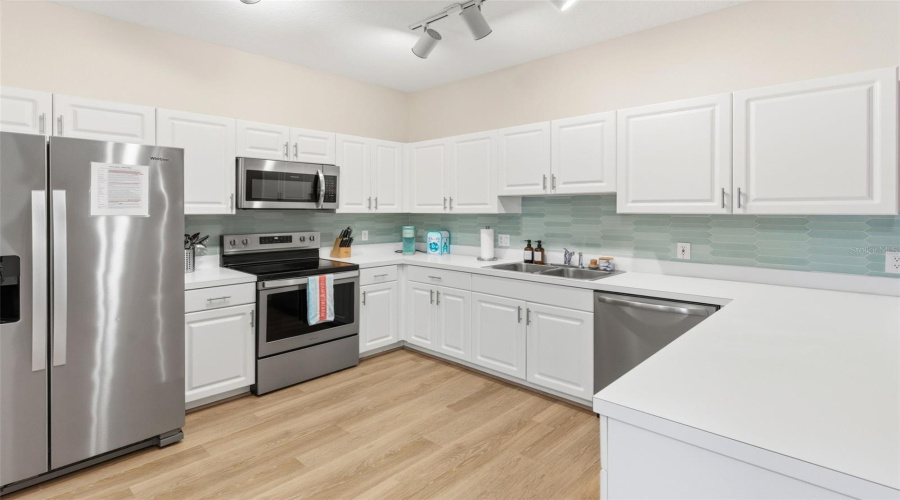KISSIMMEE, Florida 34747, 3 Bedrooms Bedrooms, ,2 BathroomsBathrooms,Residential,For Sale,SUN LAKE,0,MFRO6425761