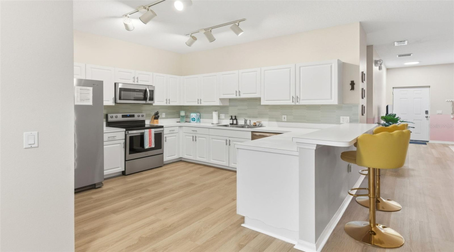 KISSIMMEE, Florida 34747, 3 Bedrooms Bedrooms, ,2 BathroomsBathrooms,Residential,For Sale,SUN LAKE,0,MFRO6425761