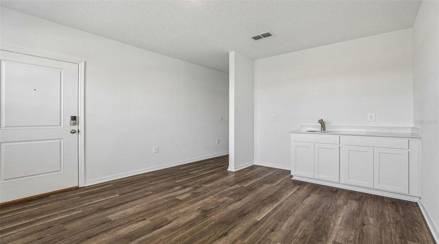 DAVENPORT, Florida 33837, 4 Bedrooms Bedrooms, ,3 BathroomsBathrooms,Residential,For Sale,LIMEKLIN FALLS,0,MFRO6425765