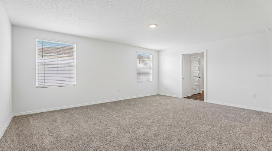DAVENPORT, Florida 33837, 4 Bedrooms Bedrooms, ,3 BathroomsBathrooms,Residential,For Sale,LIMEKLIN FALLS,0,MFRO6425765