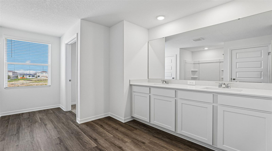 DAVENPORT, Florida 33837, 4 Bedrooms Bedrooms, ,3 BathroomsBathrooms,Residential,For Sale,LIMEKLIN FALLS,0,MFRO6425765