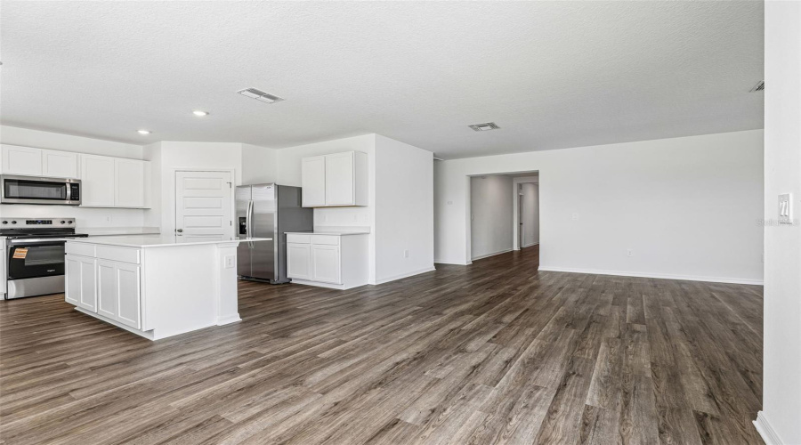 DAVENPORT, Florida 33837, 4 Bedrooms Bedrooms, ,3 BathroomsBathrooms,Residential,For Sale,LIMEKLIN FALLS,0,MFRO6425765