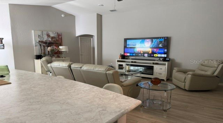 DAVENPORT, Florida 33837, 4 Bedrooms Bedrooms, ,2 BathroomsBathrooms,Residential,For Sale,FLEUR,0,MFRO6422872