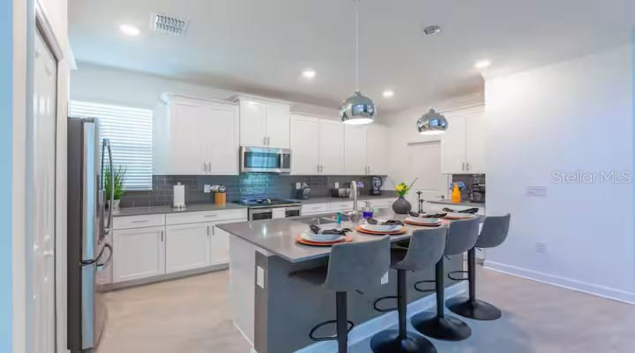 KISSIMMEE, Florida 34746, 5 Bedrooms Bedrooms, ,5 BathroomsBathrooms,Residential,For Sale,PROTAGONIST,0,MFRO6315064