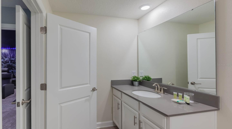 KISSIMMEE, Florida 34746, 6 Bedrooms Bedrooms, ,6 BathroomsBathrooms,Residential,For Sale,BOOKMARK,0,MFRO6322300