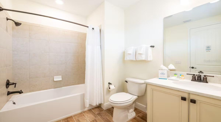 KISSIMMEE, Florida 34747, 4 Bedrooms Bedrooms, ,4 BathroomsBathrooms,Residential,For Sale,SALTED RIM,0,MFRO6419668