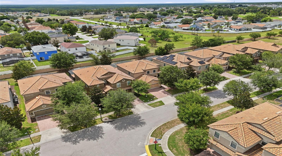 DAVENPORT, Florida 33896, 5 Bedrooms Bedrooms, ,4 BathroomsBathrooms,Residential,For Sale,ROLLING FAIRWAY,0,MFRO6425069