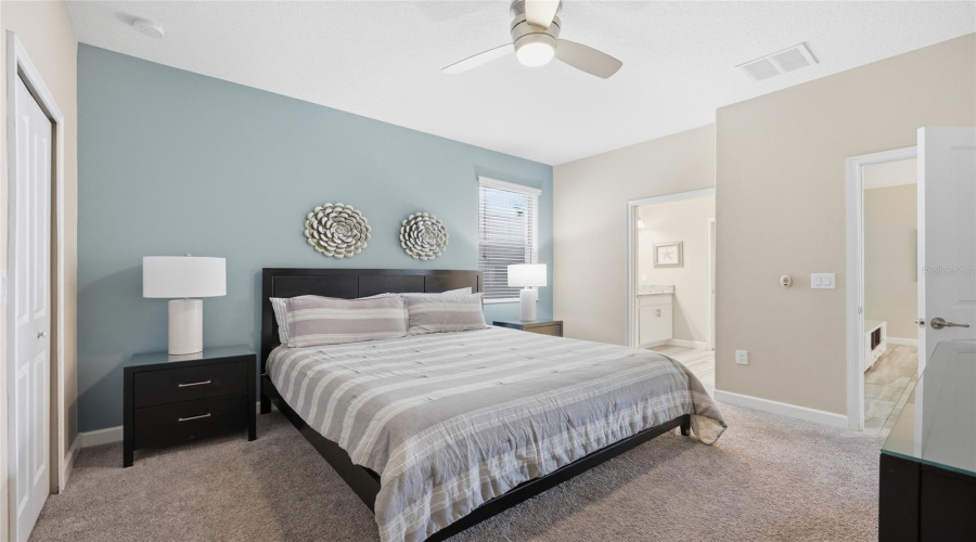 DAVENPORT, Florida 33896, 5 Bedrooms Bedrooms, ,4 BathroomsBathrooms,Residential,For Sale,ROLLING FAIRWAY,0,MFRO6425069