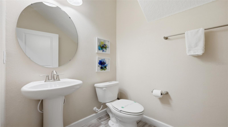 DAVENPORT, Florida 33896, 5 Bedrooms Bedrooms, ,4 BathroomsBathrooms,Residential,For Sale,ROLLING FAIRWAY,0,MFRO6425069