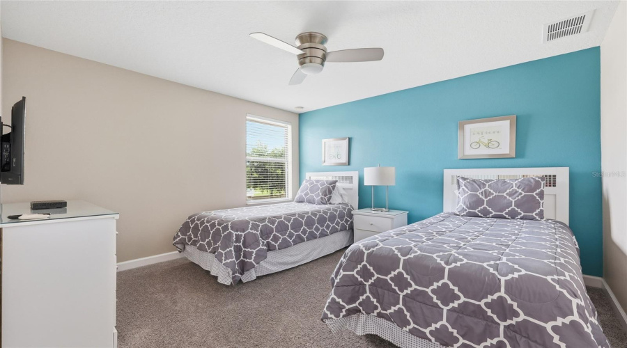 DAVENPORT, Florida 33896, 5 Bedrooms Bedrooms, ,4 BathroomsBathrooms,Residential,For Sale,ROLLING FAIRWAY,0,MFRO6425069