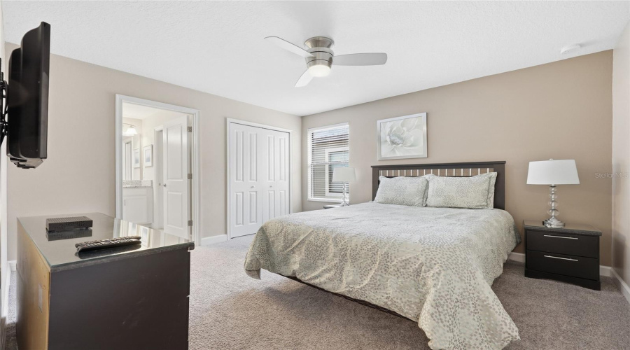 DAVENPORT, Florida 33896, 5 Bedrooms Bedrooms, ,4 BathroomsBathrooms,Residential,For Sale,ROLLING FAIRWAY,0,MFRO6425069