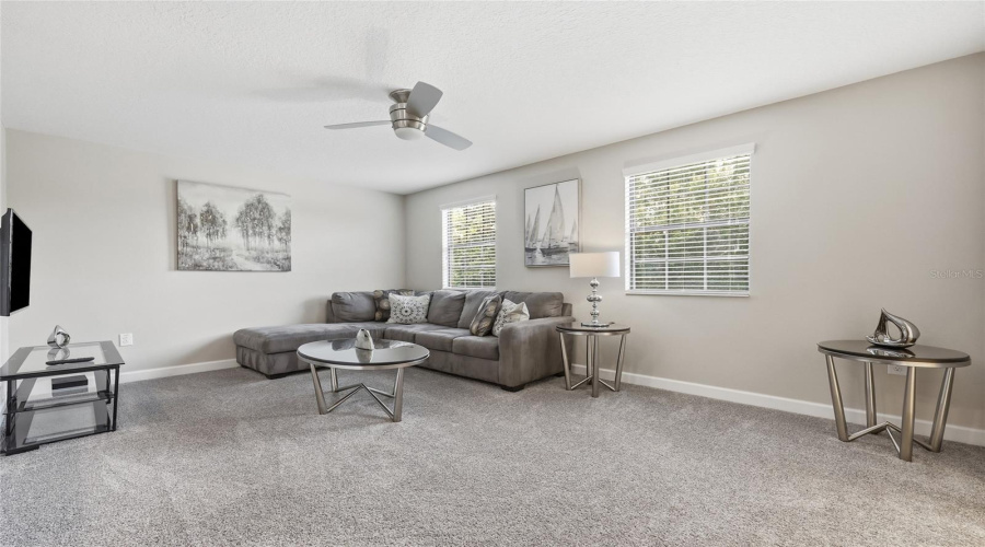 DAVENPORT, Florida 33896, 5 Bedrooms Bedrooms, ,4 BathroomsBathrooms,Residential,For Sale,ROLLING FAIRWAY,0,MFRO6425069