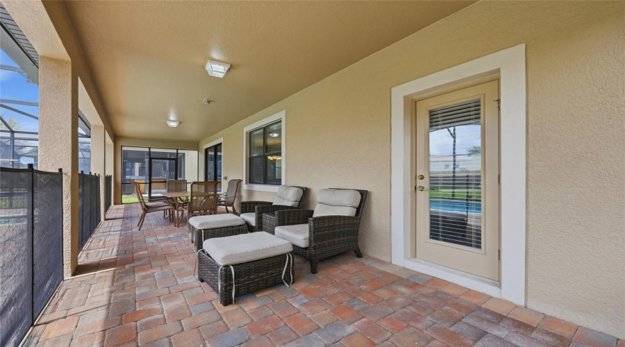 DAVENPORT, Florida 33896, 5 Bedrooms Bedrooms, ,4 BathroomsBathrooms,Residential,For Sale,ROLLING FAIRWAY,0,MFRO6425069