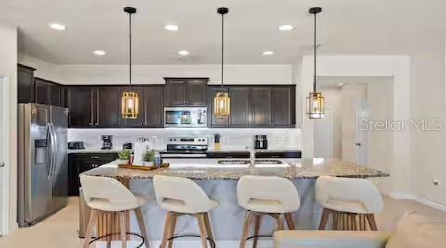 KISSIMMEE, Florida 34747, 5 Bedrooms Bedrooms, ,4 BathroomsBathrooms,Residential,For Sale,SYDNEY,0,MFRO6425993