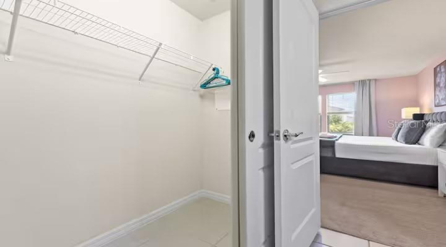KISSIMMEE, Florida 34747, 5 Bedrooms Bedrooms, ,4 BathroomsBathrooms,Residential,For Sale,SYDNEY,0,MFRO6425993