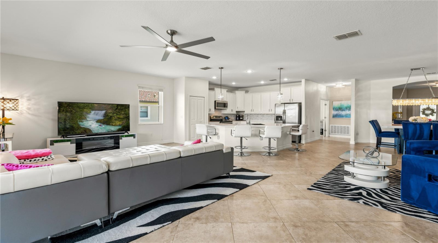 DAVENPORT, Florida 33896, 4 Bedrooms Bedrooms, ,2 BathroomsBathrooms,Residential,For Sale,PALMETTO DUNES,0,MFRS5153057