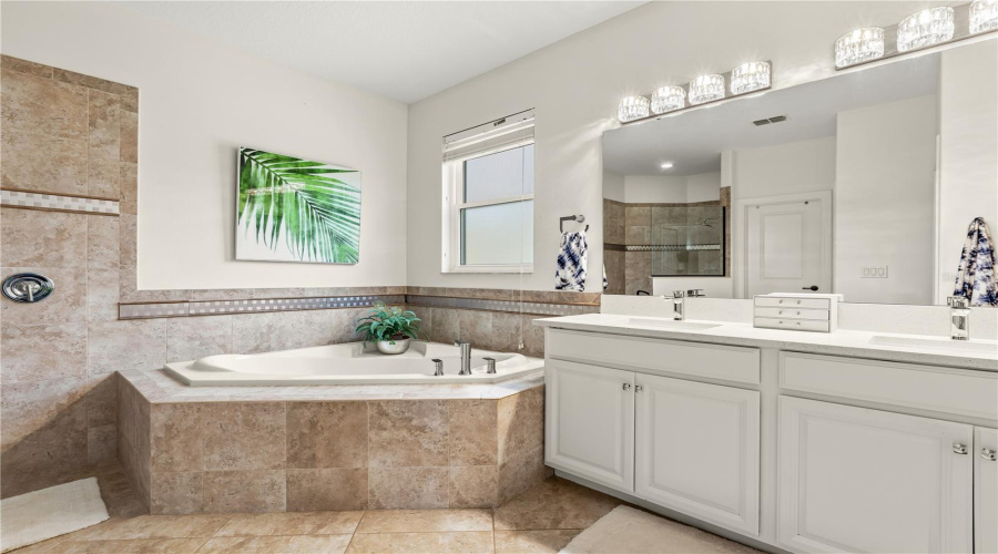 DAVENPORT, Florida 33896, 4 Bedrooms Bedrooms, ,2 BathroomsBathrooms,Residential,For Sale,PALMETTO DUNES,0,MFRS5153057