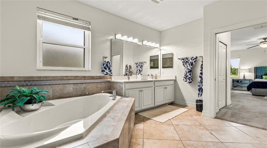 DAVENPORT, Florida 33896, 4 Bedrooms Bedrooms, ,2 BathroomsBathrooms,Residential,For Sale,PALMETTO DUNES,0,MFRS5153057