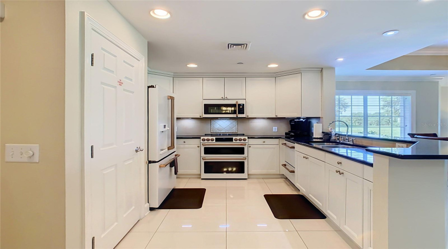 REUNION, Florida 34747, 3 Bedrooms Bedrooms, ,3 BathroomsBathrooms,Residential,For Sale,CENTRE COURT RIDGE,0,MFRO6421990