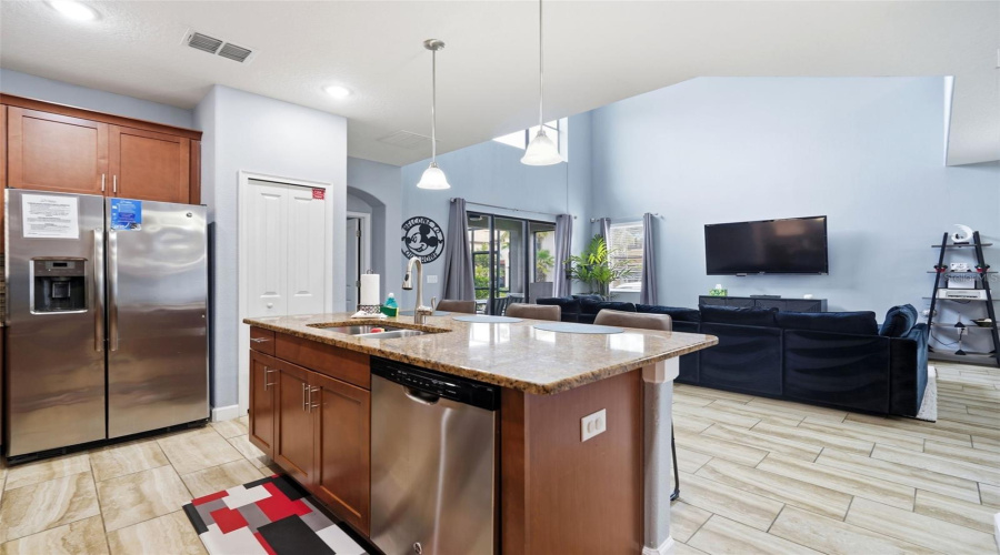 Davenport, Florida 33837, 5 Bedrooms Bedrooms, ,5 Bathroomsbathrooms,Residential,For Sale,Solterra,0,Mfro6425583
