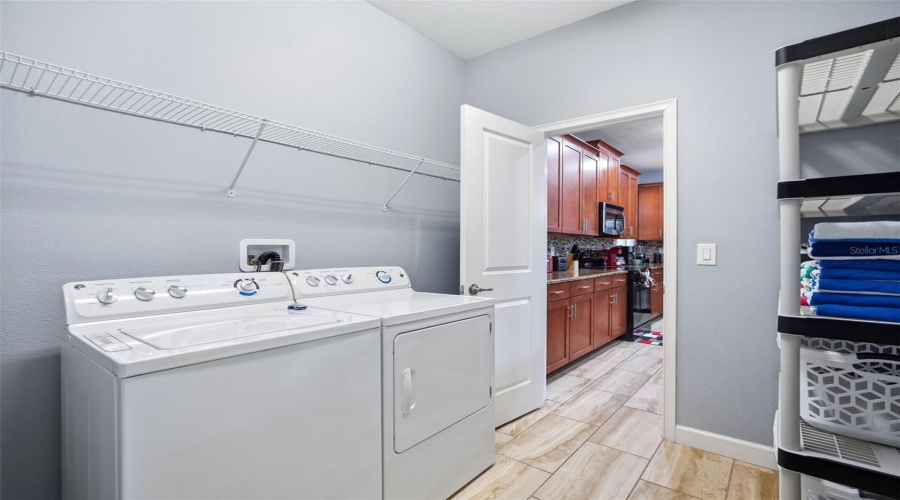Davenport, Florida 33837, 5 Bedrooms Bedrooms, ,5 Bathroomsbathrooms,Residential,For Sale,Solterra,0,Mfro6425583