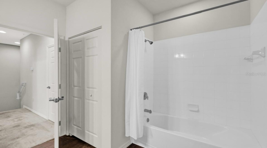 KISSIMMEE, Florida 34747, 3 Bedrooms Bedrooms, ,2 BathroomsBathrooms,Residential,For Sale,GUANA,0,MFRS5153508