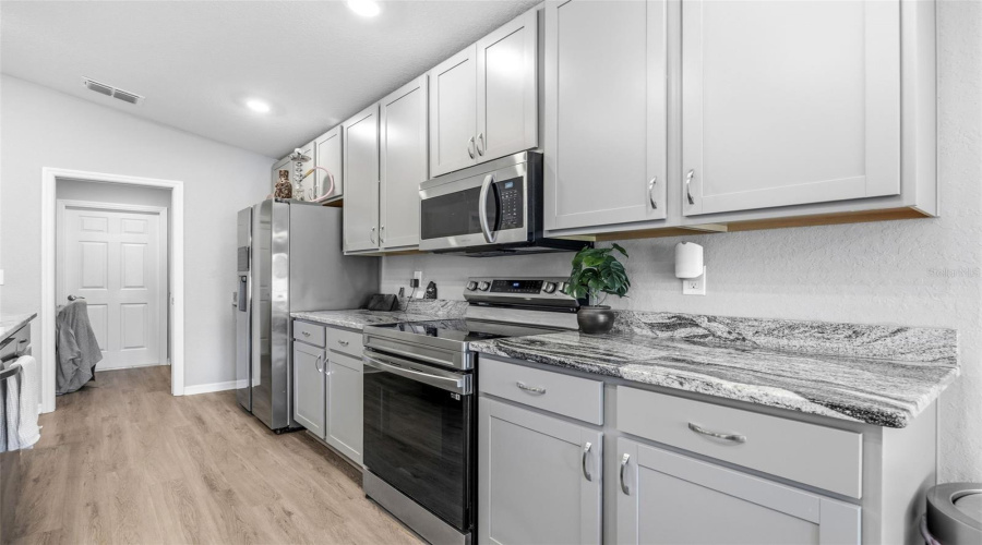 DAVENPORT, Florida 33837, 4 Bedrooms Bedrooms, ,2 BathroomsBathrooms,Residential,For Sale,DESERT ROSE,0,MFRTB8529853