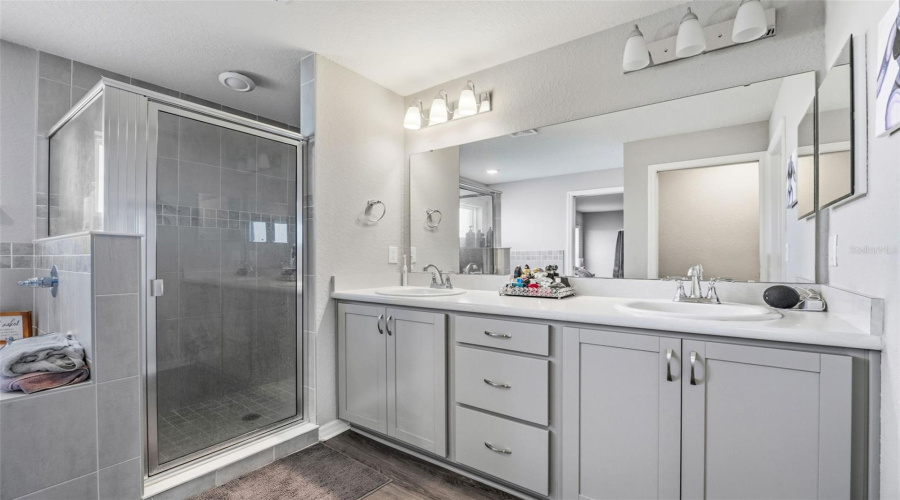 DAVENPORT, Florida 33837, 4 Bedrooms Bedrooms, ,2 BathroomsBathrooms,Residential,For Sale,DESERT ROSE,0,MFRTB8529853