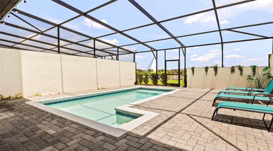 DAVENPORT, Florida 33837, 5 Bedrooms Bedrooms, ,4 BathroomsBathrooms,Residential,For Sale,OAKMOSS,0,MFRS5153752