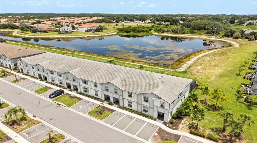 DAVENPORT, Florida 33837, 5 Bedrooms Bedrooms, ,4 BathroomsBathrooms,Residential,For Sale,OAKMOSS,0,MFRS5153752