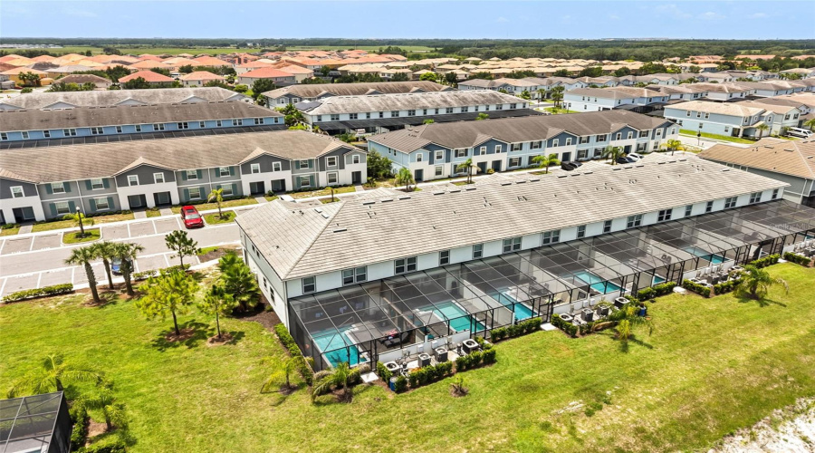DAVENPORT, Florida 33837, 5 Bedrooms Bedrooms, ,4 BathroomsBathrooms,Residential,For Sale,OAKMOSS,0,MFRS5153752