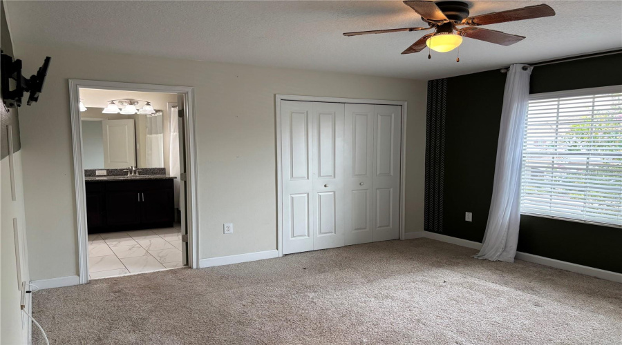 Davenport, Florida 33896, 4 Bedrooms Bedrooms, ,3 Bathroomsbathrooms,Residential,For Sale,Moon Valley,0,Mfro6426051