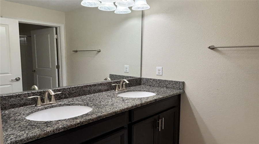 Davenport, Florida 33896, 4 Bedrooms Bedrooms, ,3 Bathroomsbathrooms,Residential,For Sale,Moon Valley,0,Mfro6426051