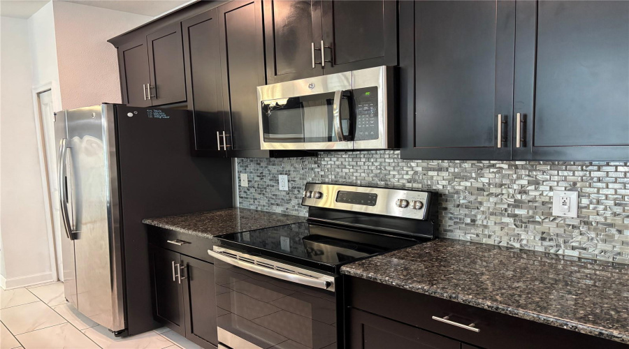 Davenport, Florida 33896, 4 Bedrooms Bedrooms, ,3 Bathroomsbathrooms,Residential,For Sale,Moon Valley,0,Mfro6426051