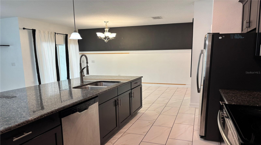 Davenport, Florida 33896, 4 Bedrooms Bedrooms, ,3 Bathroomsbathrooms,Residential,For Sale,Moon Valley,0,Mfro6426051