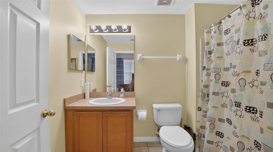 DAVENPORT, Florida 33897, 4 Bedrooms Bedrooms, ,3 BathroomsBathrooms,Residential,For Sale,SARAGOSSA,0,MFRTB8530282