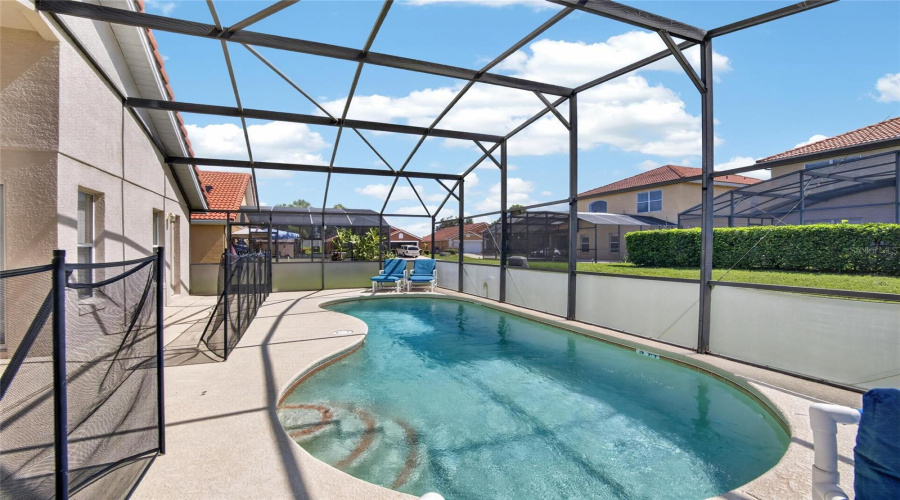 DAVENPORT, Florida 33897, 4 Bedrooms Bedrooms, ,3 BathroomsBathrooms,Residential,For Sale,SARAGOSSA,0,MFRTB8530282